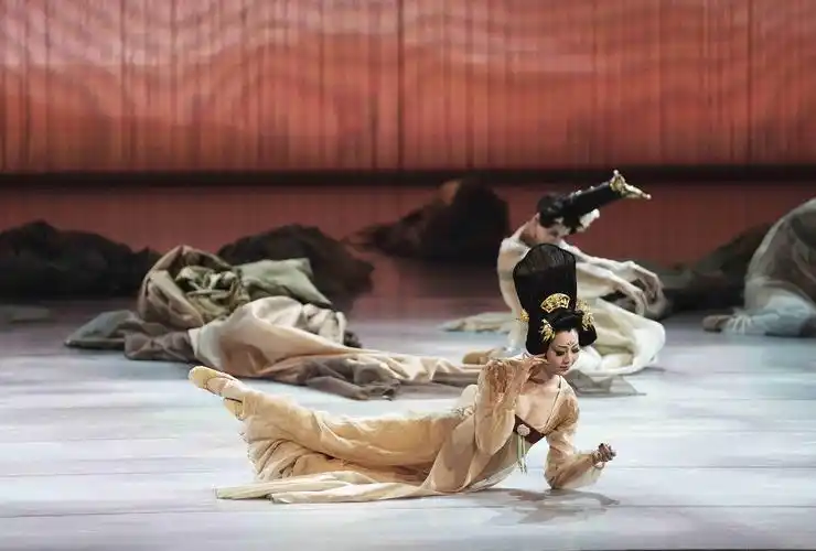 网红舞剧汇聚十二艺节舞台他们凭啥跨越时空成为网上爆款打动亿万观众