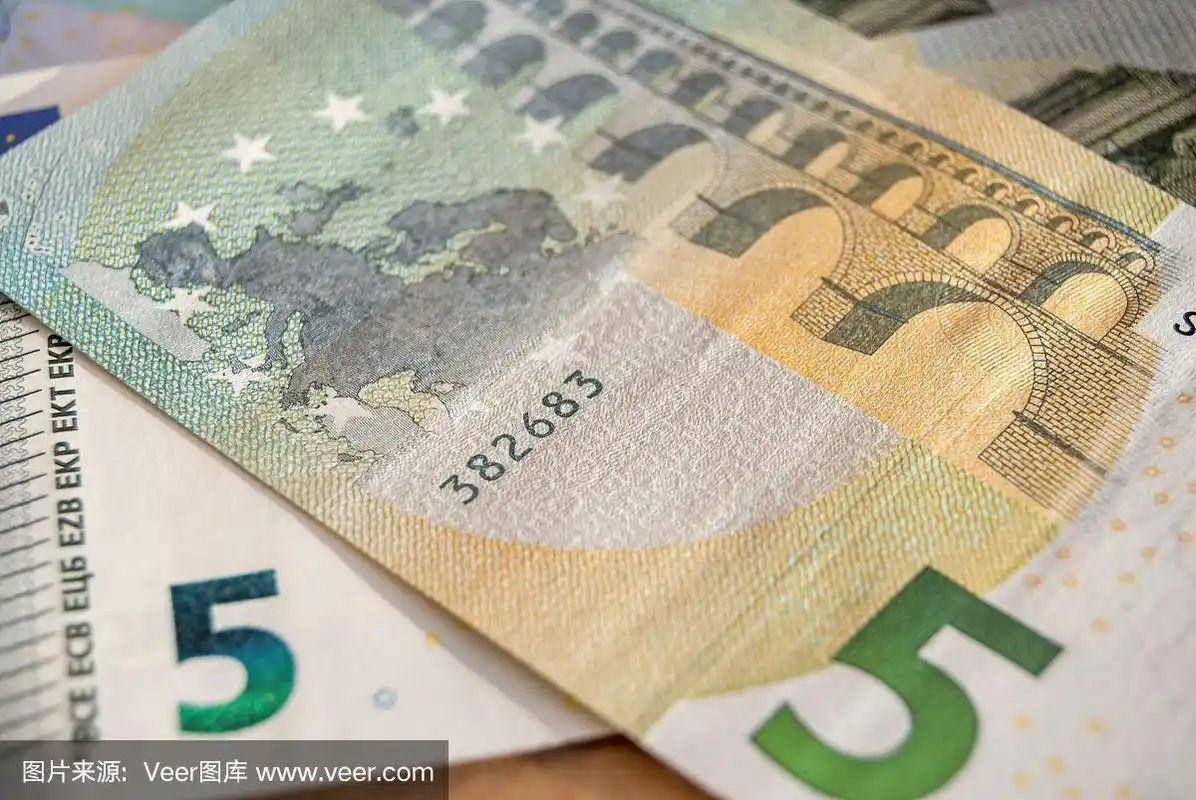 5欧元纸币特写