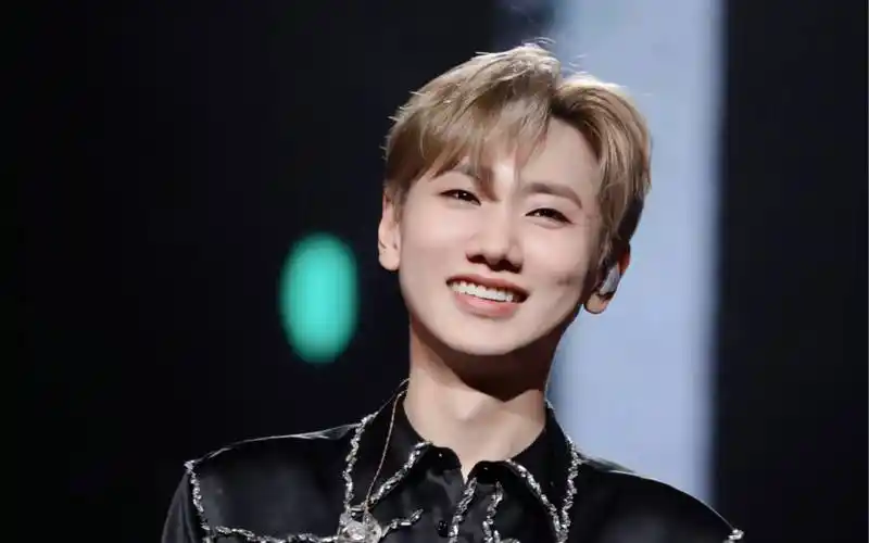 娱乐连连看:肖战,杨超越,汪苏泷,李沁,王安宇,毛晓彤_质疑_片酬_观众