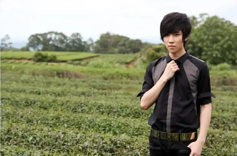 徐良的照片_帅气的不良少年