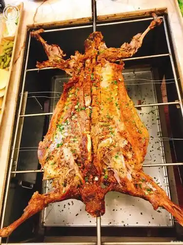 杭州年终车友会之烤全羊腐败