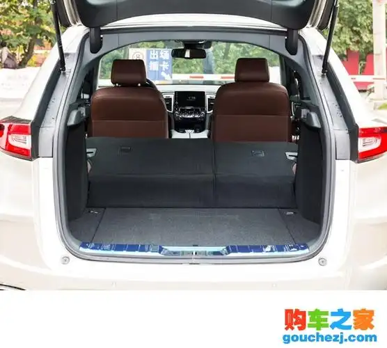 本田ur-v怎么样?东风本田ur-v内饰空间配置解析【图片】