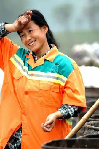 五一节是劳动人民的节日.劳动人民是创造历史的动力,劳动创造财富.