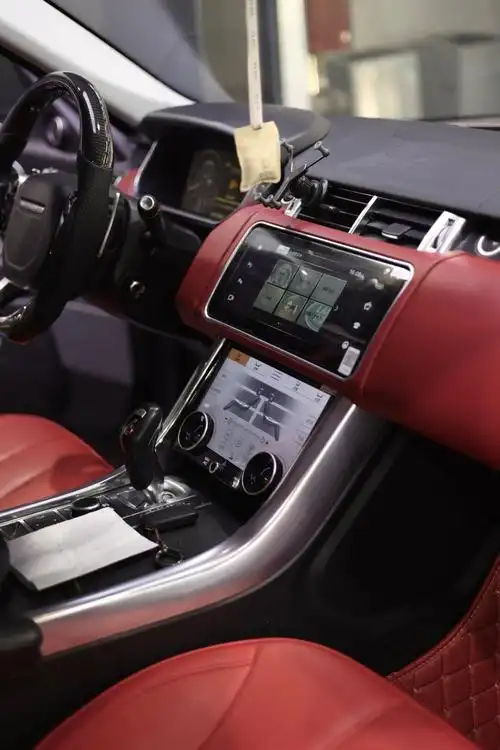 路虎揽胜老款华丽变身,svr包围打造全新视