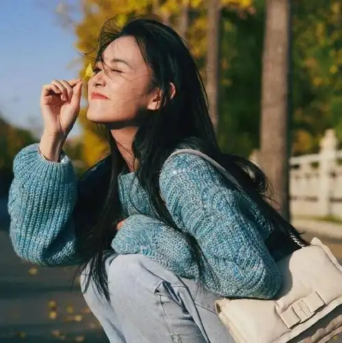 微信头像蒋依依