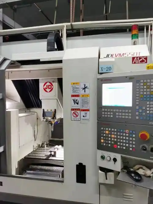 在位出售北京精雕jdlvm550ta12s精雕机雕刻机cnc加工中心