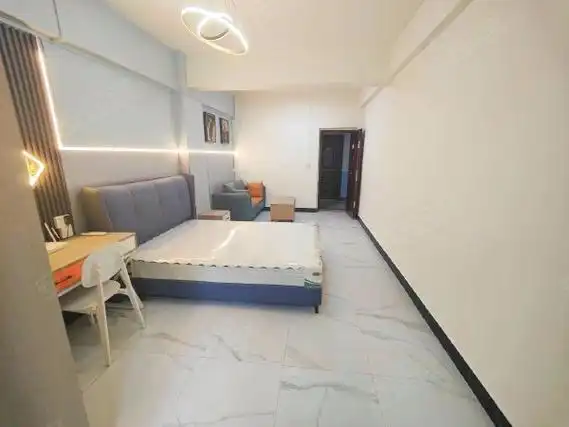 南宁西乡塘新阳龙腾天都朝阳商圈 台湾街 台北中心 电梯房 押一付一