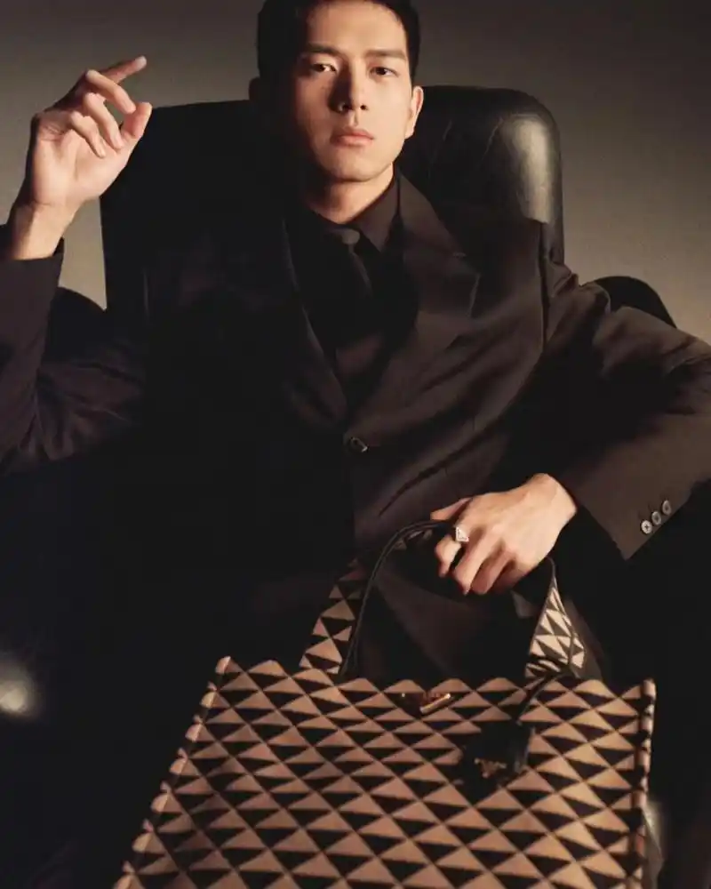 李现成为 prada普拉达  代言人