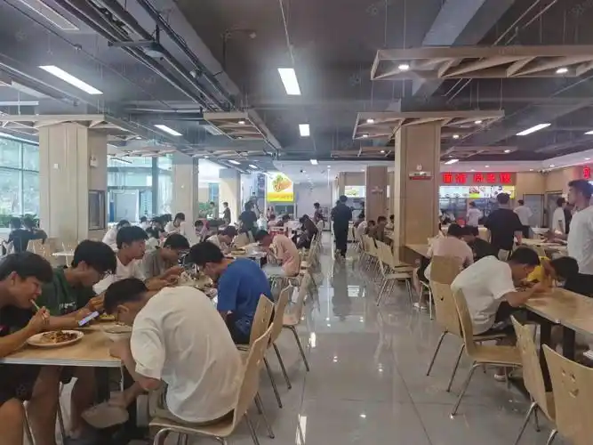 调整一个档口,两人5万即可营业,收本快3万,郑州郑东新区龙子湖商铺