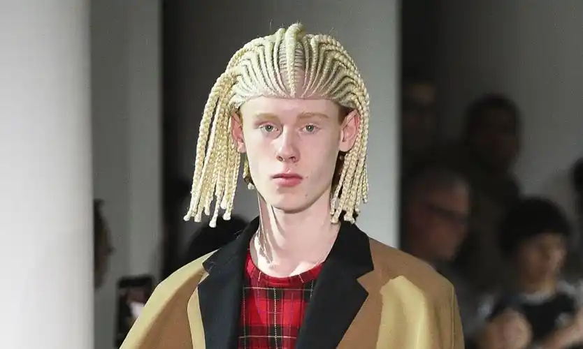 cdg 走秀模特发型被批评不当文化挪用,发型师公开道歉