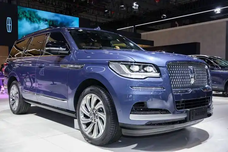 林肯携五大"独特之道"与全系车型亮相2024粤港澳大湾区车展