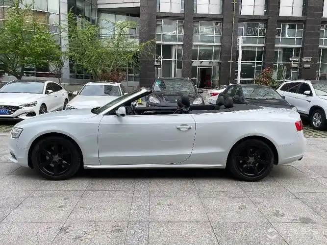 奥迪a5敞篷版7万公里价格便宜首付3万