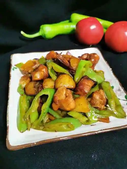 尖椒炒鸡