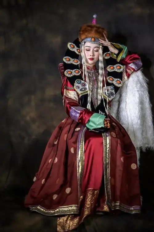 蒙古族是中国北方古老的民族之一,他们在中国的主要分布区域是内蒙古