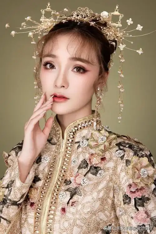 化妆师必收 | 18款绝美中式新娘造型,精致又高级