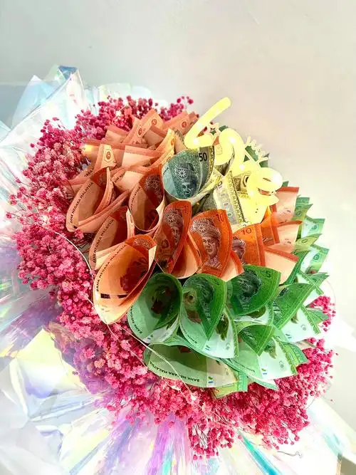 浪漫520 有钱花束 直接现实的浪漫