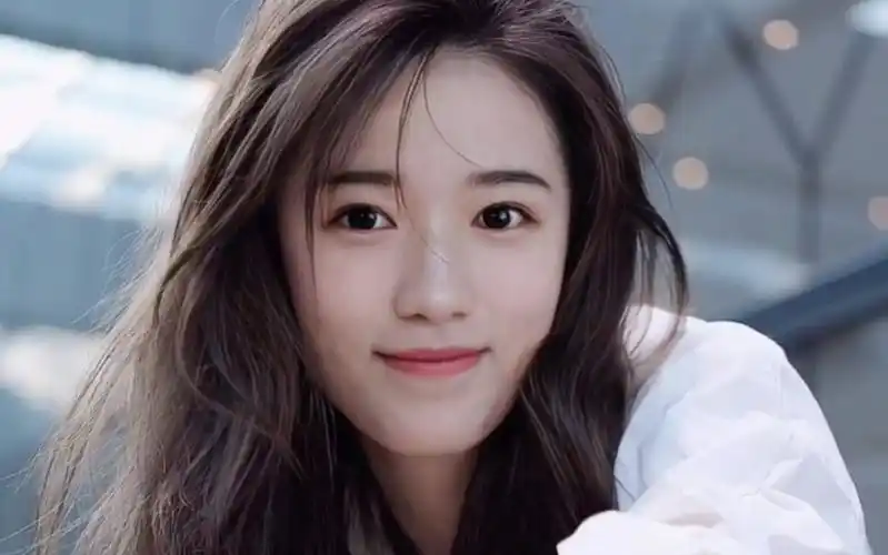 时代峰峻的女艺人究竟多好看