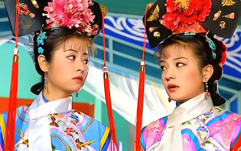 还珠格格——皇阿玛伤感香妃离去,小燕子紫薇现场表演发誓