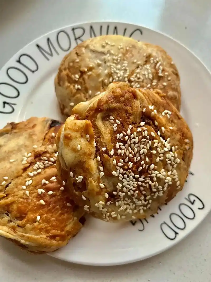 麻酱红糖烧饼.#图文热搜词创作任务 #面油推荐 家里有面有油 - 抖音