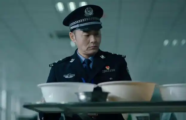 《巡回检察组》中"小甩棍"罗劲松身份暴露