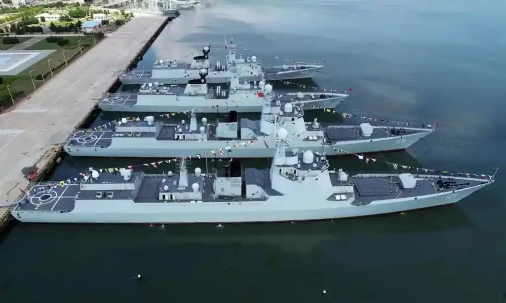 护栏?五支编队同时亮相三大洋,包括日本海(齐齐哈尔舰编队)和 - 抖音