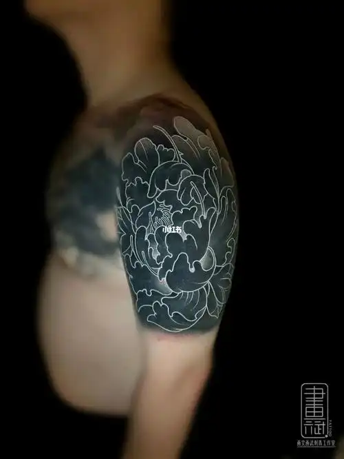 徐州纹身  #黑臂  #徐州画文画武刺青  #黑臂提白纹身  #黑臂纹身