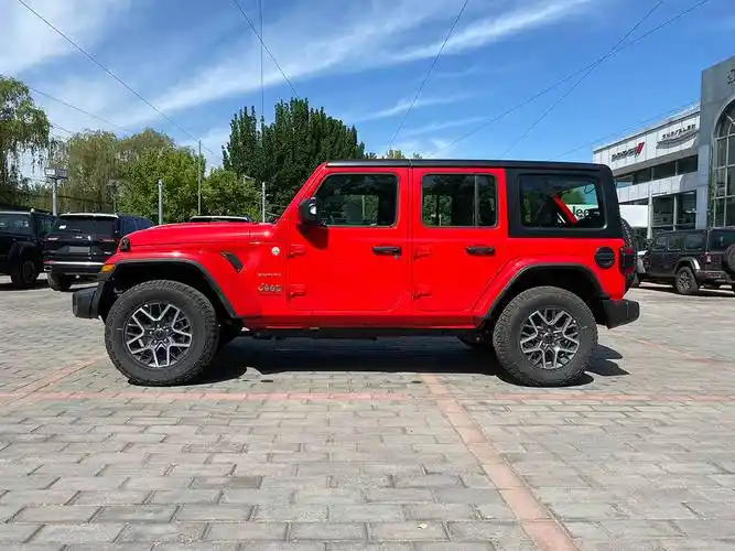 2024款牧马人撒哈拉配备发动机远程启动,无钥匙进入 北京进口jeep4s店