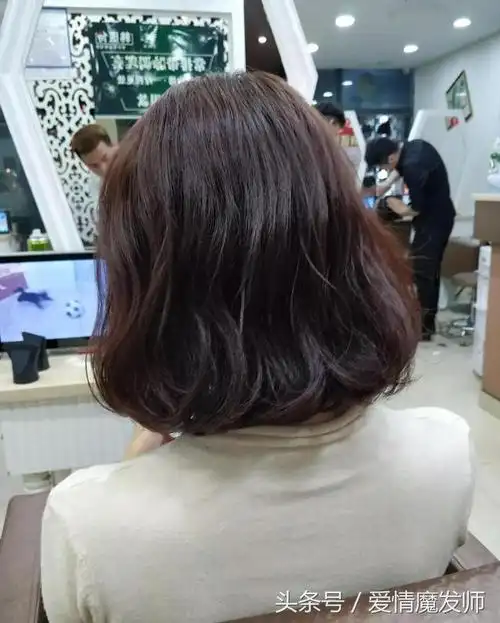 短发优雅烫,减龄又好看!