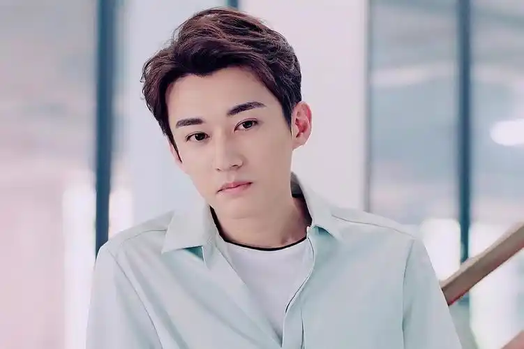 盗墓笔记之怒海潜沙/秦岭神树 解雨臣图库