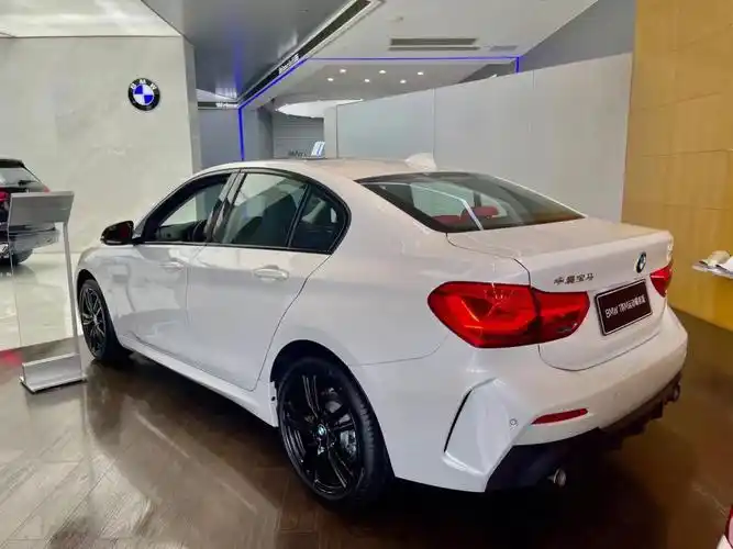 宝马125耀夜m运动套装