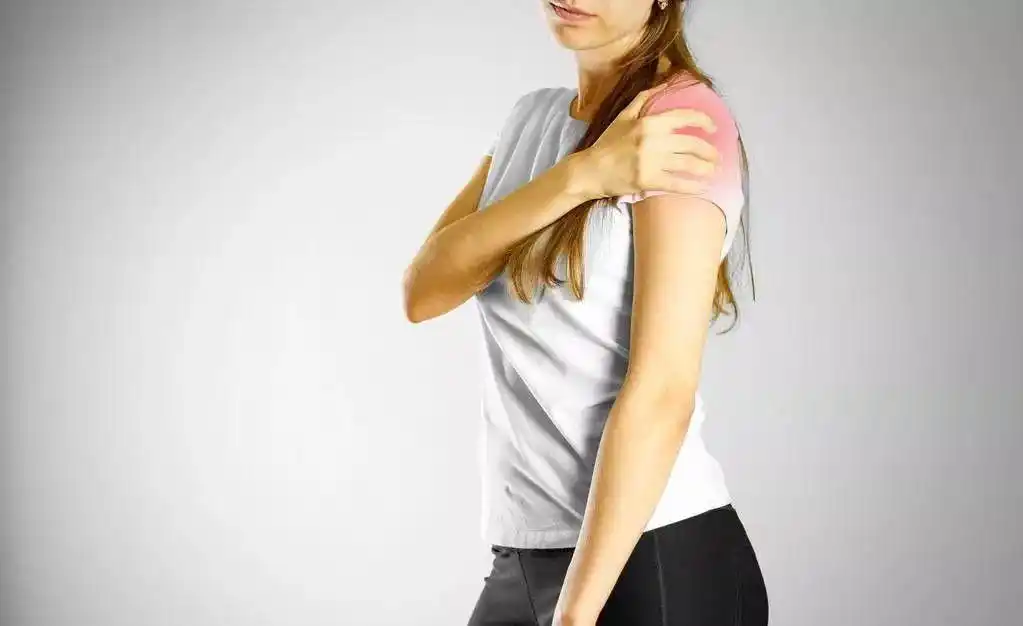 遇到这几种因素导致的手臂酸痛希望你重视起来