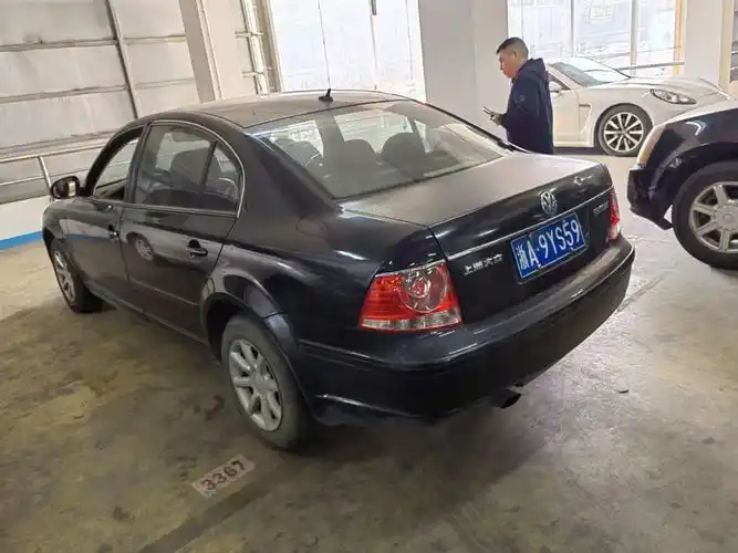 大众 帕萨特  2007款 2.0l 自动基本型图片