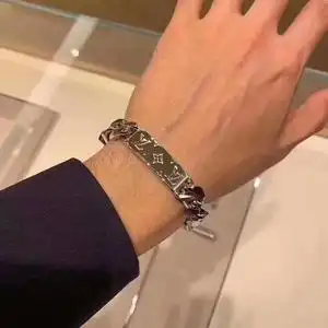 正品男士lv手链路易威登代购手镯银色花纹monogram雕刻女情侣送礼