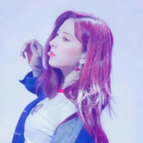 恩熙头像拿图收藏二传标明堆糖.郑修言