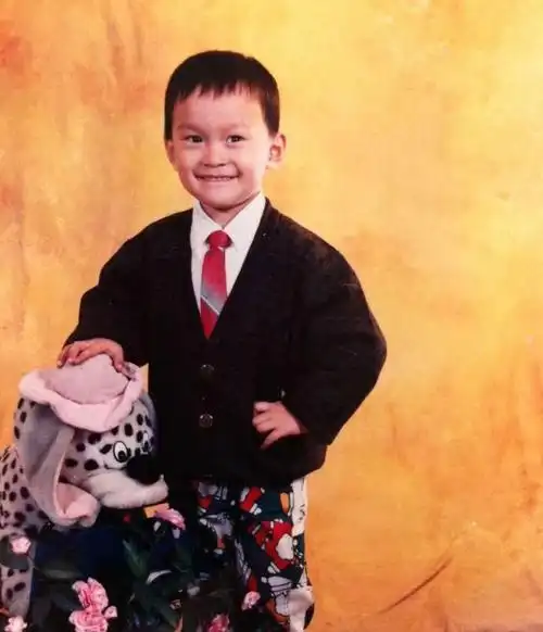 五位体坛巨星小时候照片曝光,宁泽涛帅气,一人被评价长得像马云