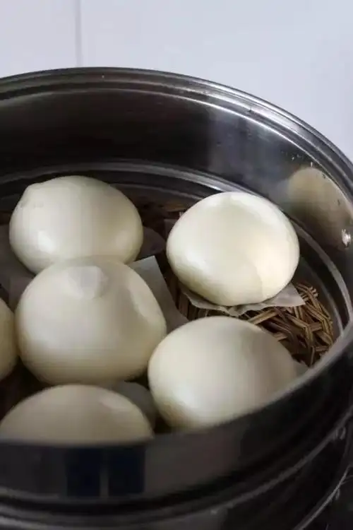 过年就要吃原味的白馒头美食蒸出馒头白白胖胖又有嚼劲