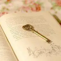 淡雅书香头像图片好看唯美的书籍唯美意境高清图片头像