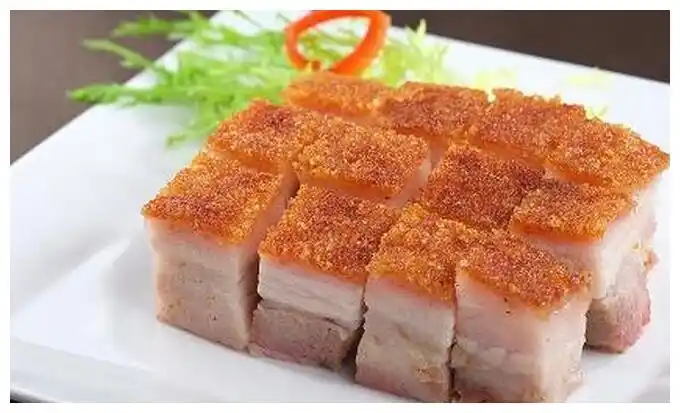 广式脆皮烧肉,五花肉高大上的吃法,普通食材做出酒店美味!