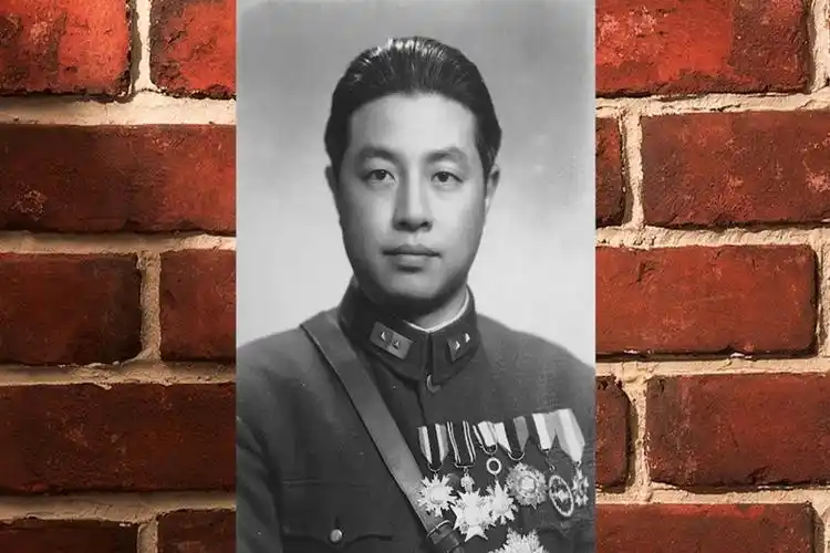 黄埔军校一期最小学员15岁入黄埔20岁成中将孙女家喻户晓