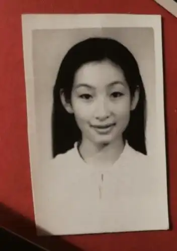 中戏早年学生证件照流出章子怡胡静美到极致但依旧美不过她