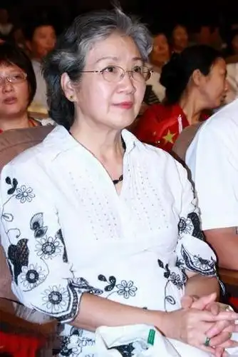 曹翠芬_演员_作品_个人资料_简历_生日_经历_留言 - 酷乐米