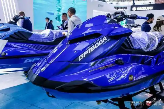 同时,水星,本田,雅马哈等超级动力展商的加入,速度与激情不断,装备