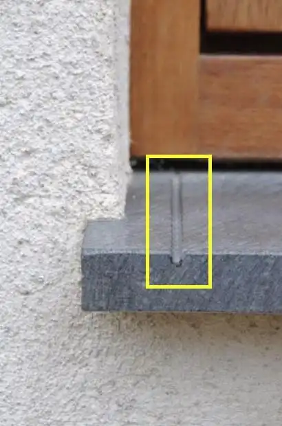 国外住宅的外墙窗都留专门的排水槽排水及时防渗漏国内却没有