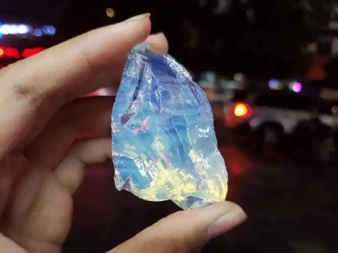 蛋白石原石已结缘78