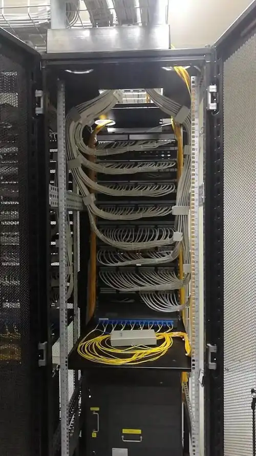 机柜乱一文了解清楚机柜如何理出高大上的效果