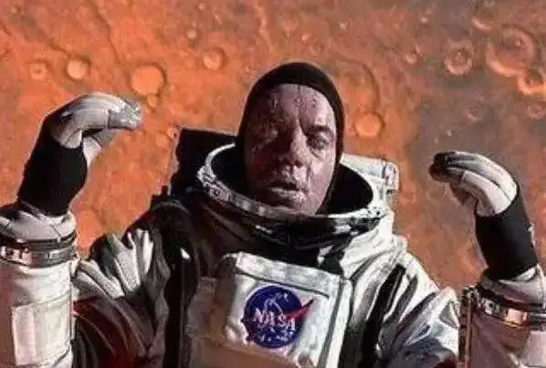 出一些宇航员在太空上拍摄到浮尸的消息,但一直都没有照片和视频传出