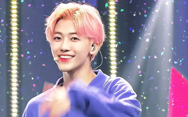 罗渽民笑容合辑高甜混剪渽民的眼睛里有星辰笑容里有大海希望大家看到