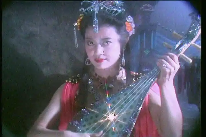 p>李云鹃,出生于中国北京,中国内地女演员.