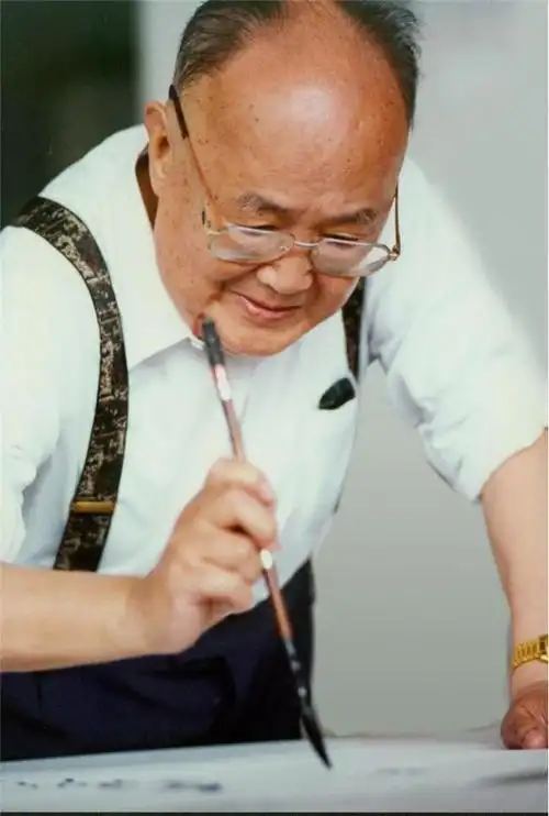 胡绳相册-胡绳回忆相册,胡绳照片,胡绳影像,胡绳回忆相册-中国祭奠网