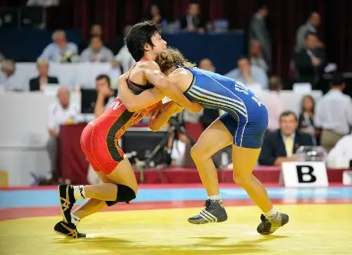 组图:摔跤世锦赛赵莎莎摘铜牌 日本女将显强势